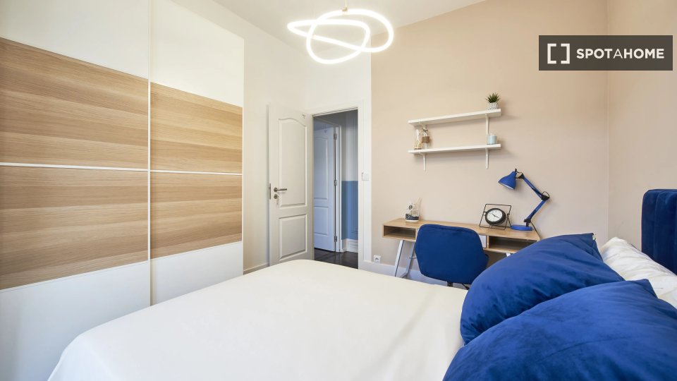 Double room Lisbon, 7 beds — photo 10