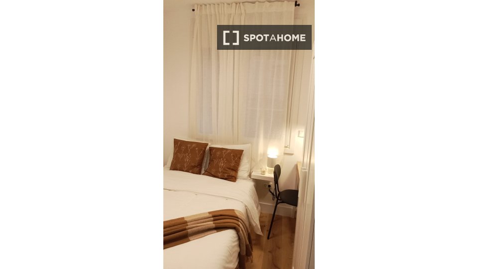 Double room Madrid, 7 beds — photo 1