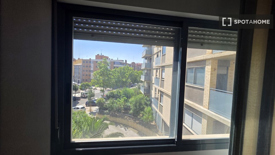 Double room Zaragoza, 4 beds, 90m² — photo 1