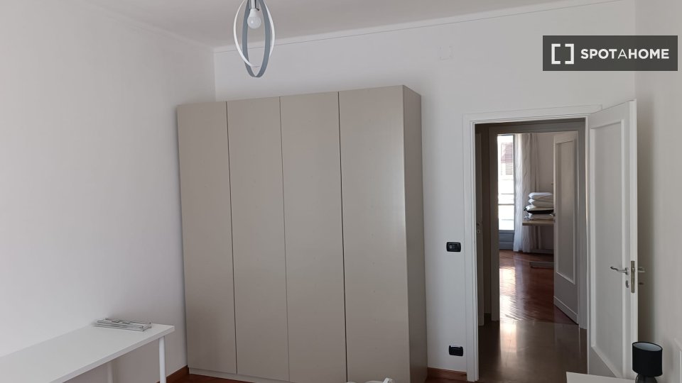 Double room Turin, 2 beds, 80m² — photo 1