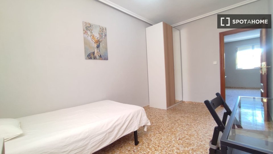 Chambre double Madrid, 4 chambres — photo 3
