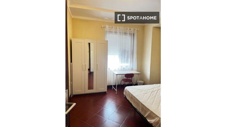 Double room Porto, 5 beds — photo 5