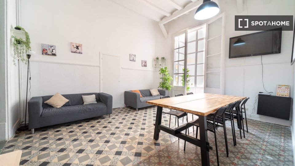 Double room Barcelona, 14 beds, 400m² — photo 9