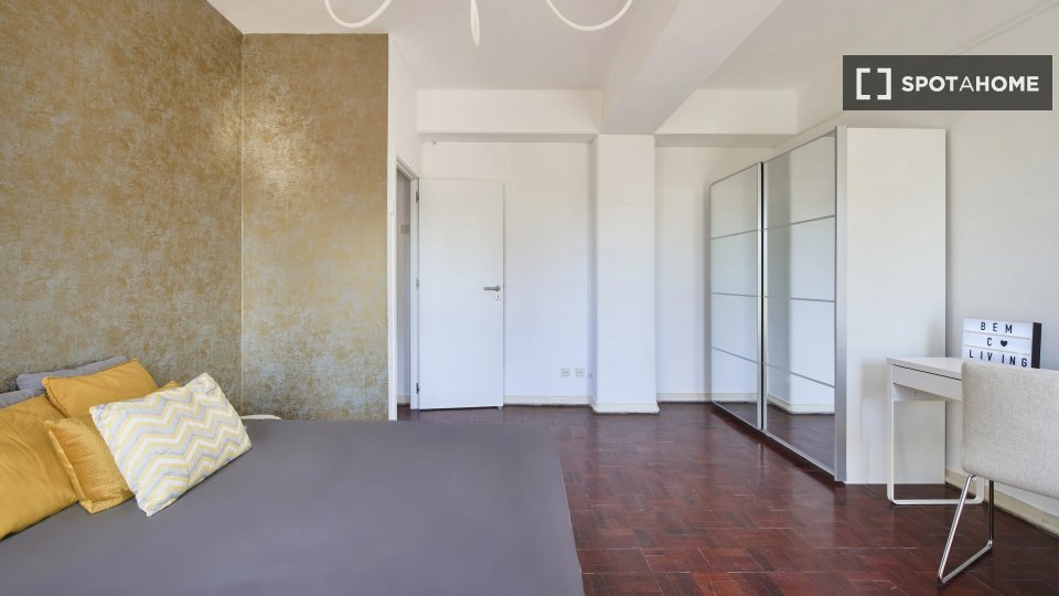 Double room Lisbon, 7 beds — photo 3
