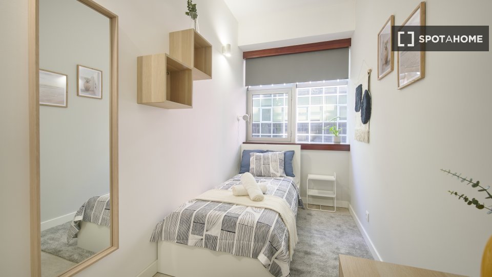 Double room Lisbon, 9 beds — photo 3