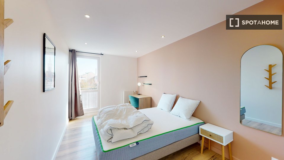 Double room Lille, 12 beds — photo 1