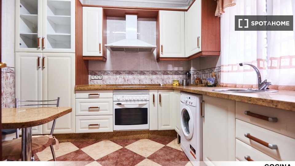 Double room Seville, 4 beds — photo 82