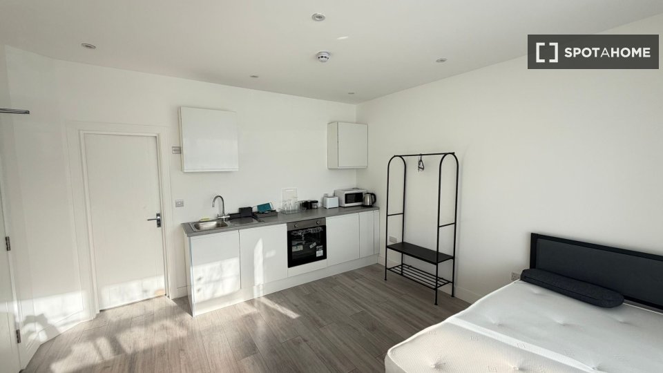 Apartment mono London — photo 3