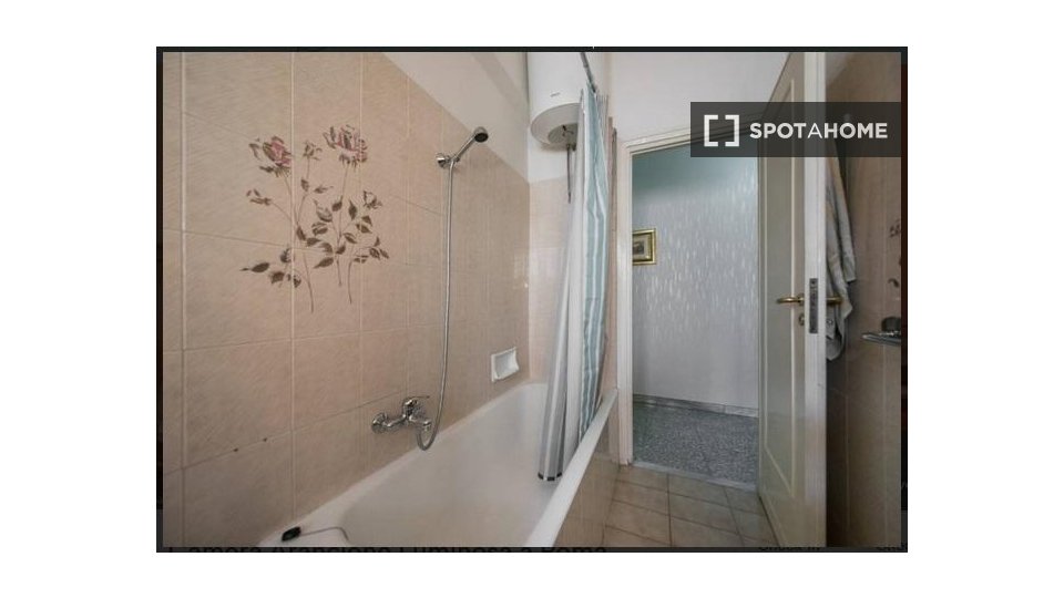 Double room Rome, 1 bed — photo 4