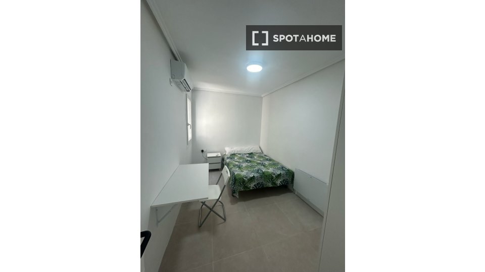 Double room Valencia, 4 beds — photo 5