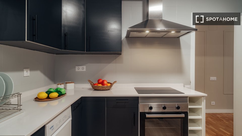 Double room Barcelona, 4 beds, 144m² — photo 14