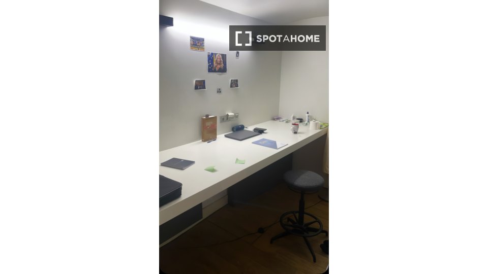 Double room Brussels, 6 beds, 450m² — photo 9