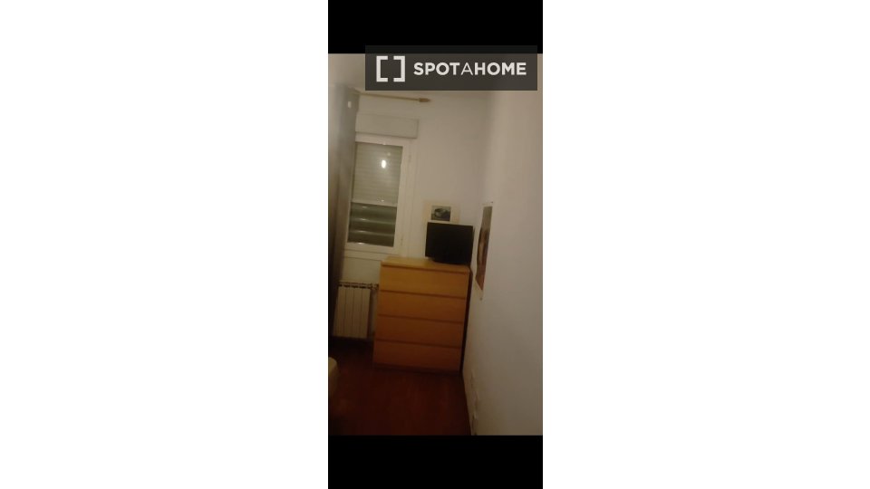 Double room Madrid, 4 beds — photo 3