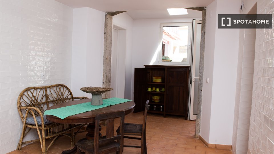 Apartment Lisbon, 3 beds, 100m² — photo 7