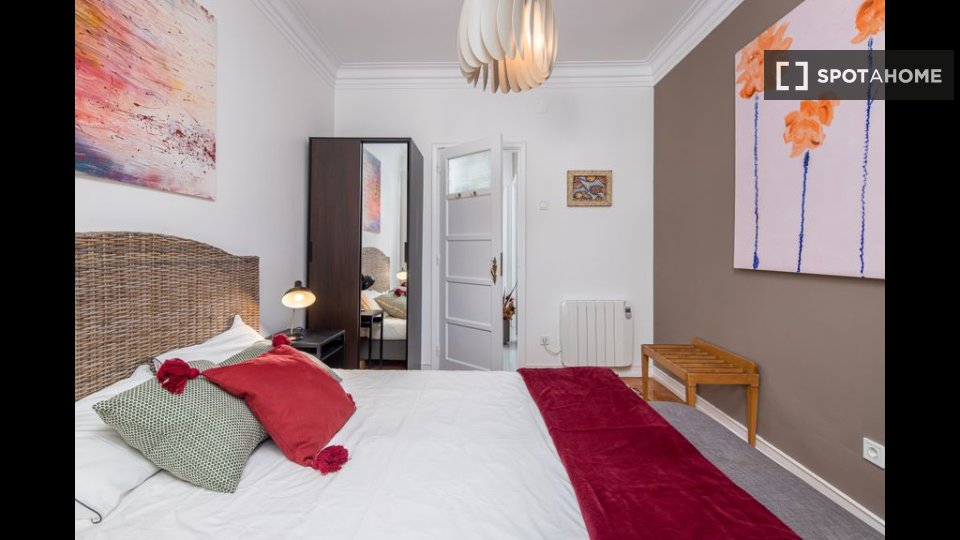 Apartment Lisbon, 4 beds — photo 9