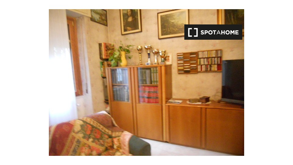 Double room Milan, 1 bed — photo 12