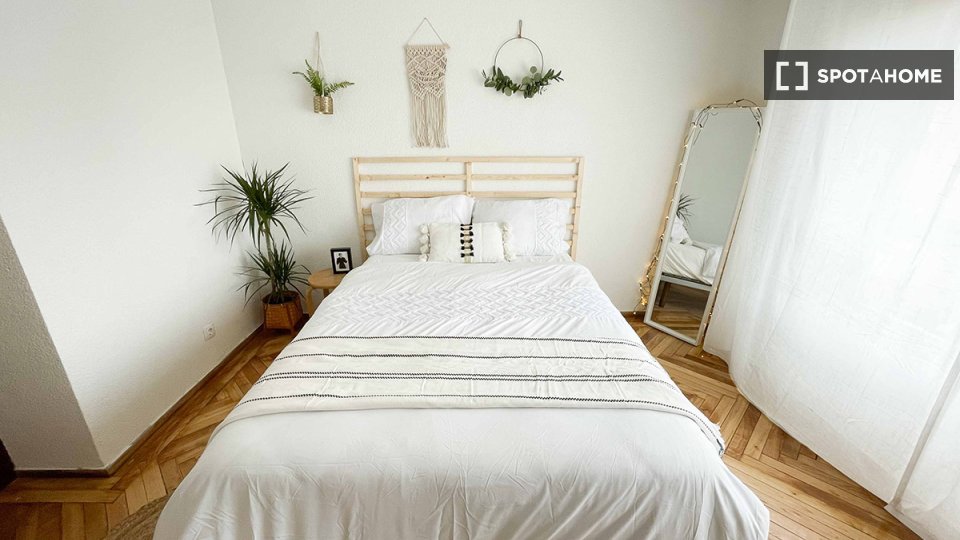 Double room Madrid, 7 beds — photo 1