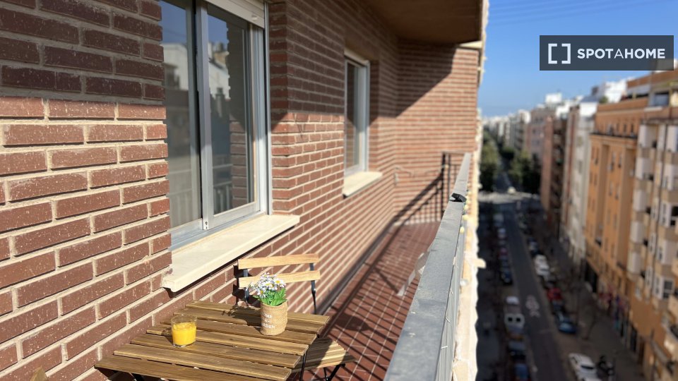 Double room Valencia, 5 beds — photo 10