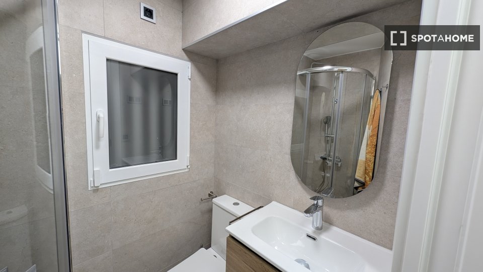 Apartment Madrid, 1 bed, 35m² — photo 41