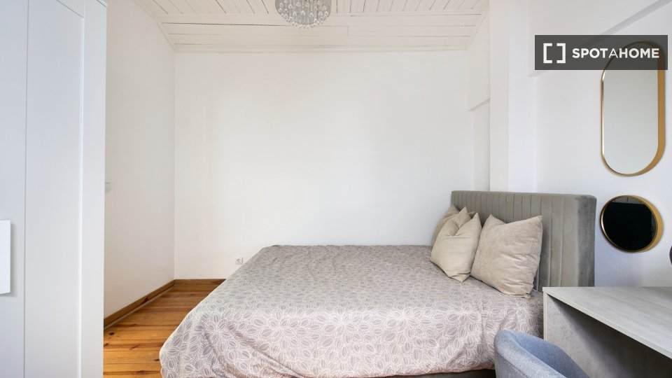 Double room Lisbon, 8 beds — photo 7
