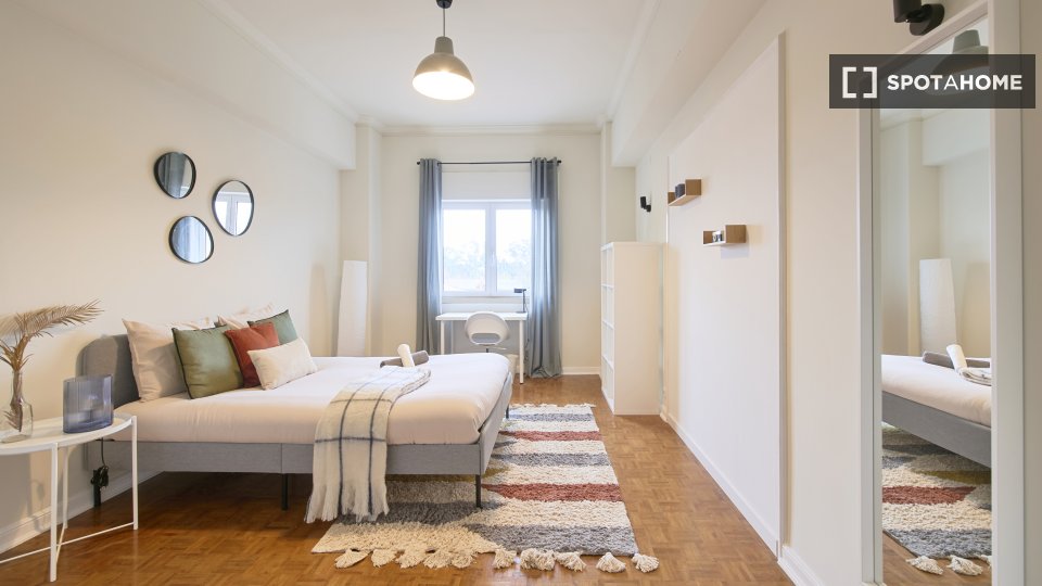 Double room Lisbon, 7 beds — photo 13