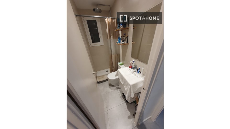 Double room Barcelona, 2 beds, 60m² — photo 7