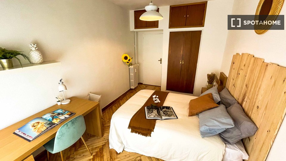 Double room Madrid, 7 beds — photo 12