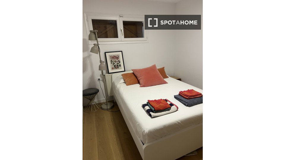 Double room Barcelona, 4 beds, 185m² — photo 14
