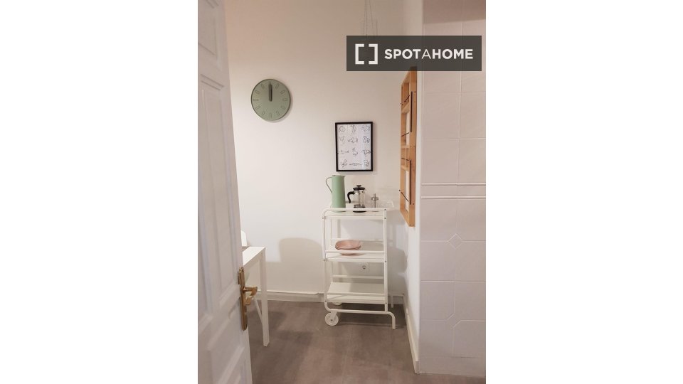 Double room Madrid, 3 beds — photo 7