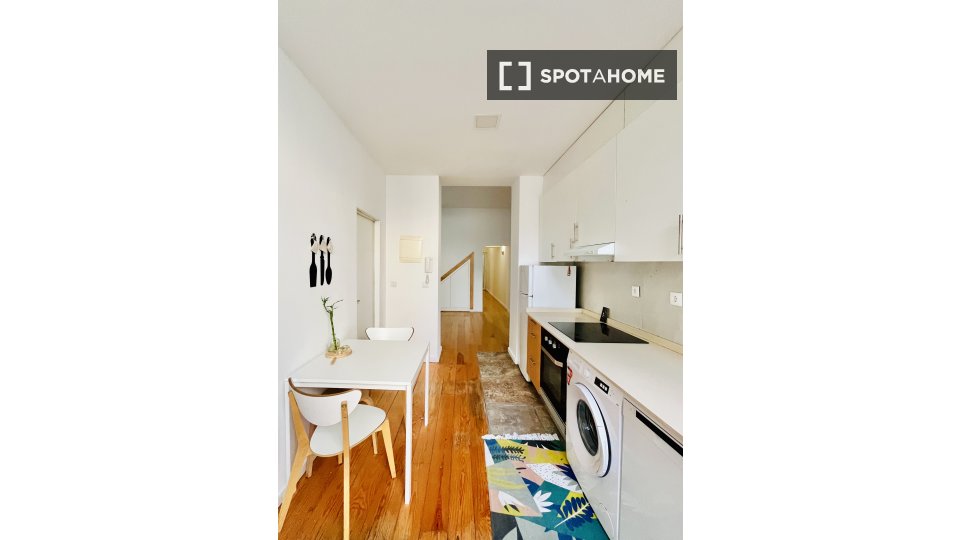 Apartment Porto, 2 beds, 74m² — photo 35