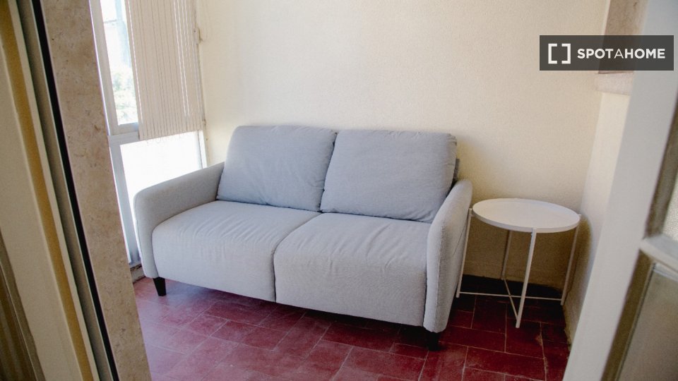 Double room Lisbon, 6 beds — photo 16