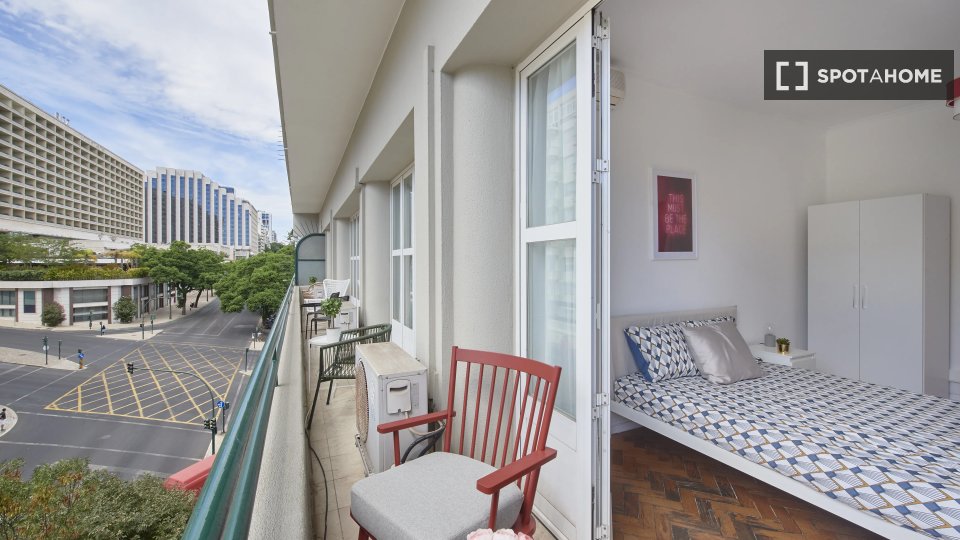 Double room Lisbon, 8 beds — photo 14