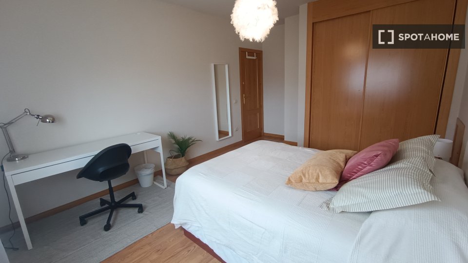 Double room Madrid, 5 beds — photo 8