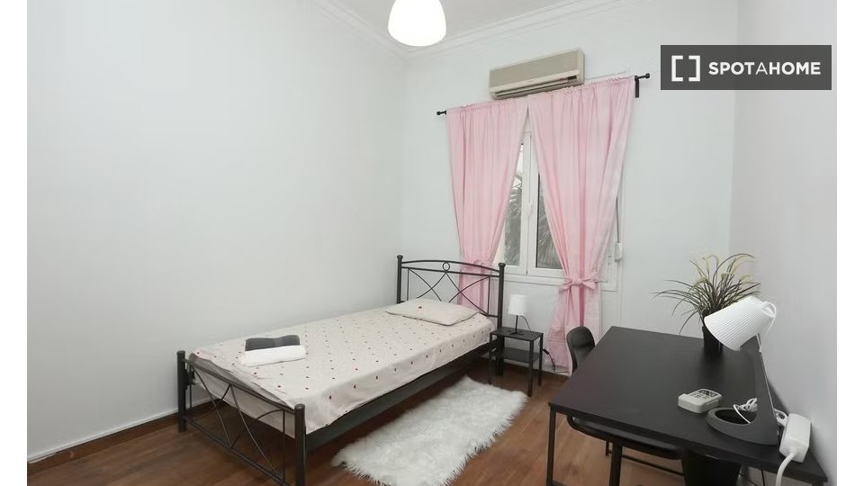 Double room Athens, 8 beds — photo 10