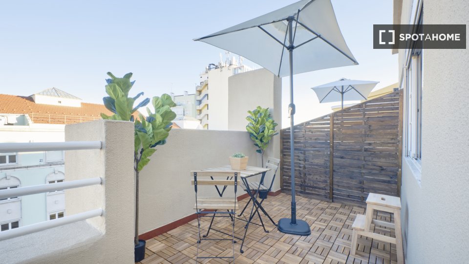 Double room Lisbon, 10 beds — photo 1