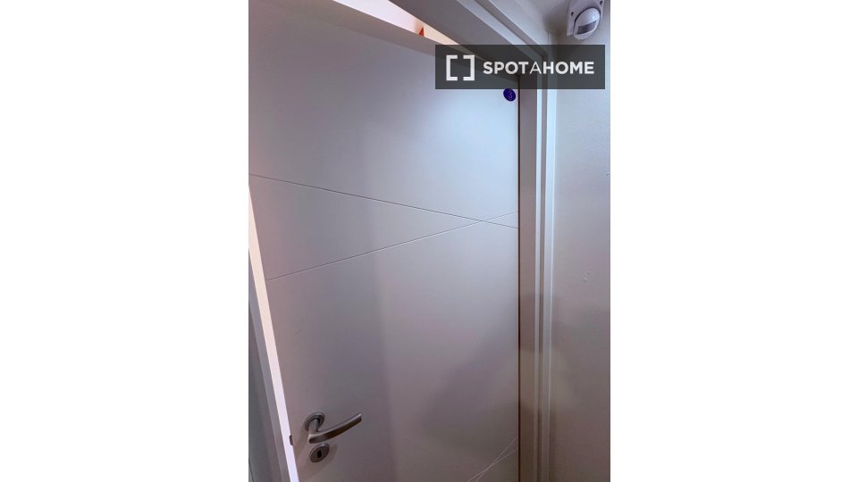 Double room Bologna, 10 beds, 232m² — photo 11