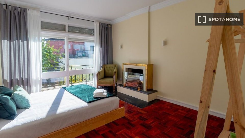 Double room Porto, 10 beds, 500m² — photo 9