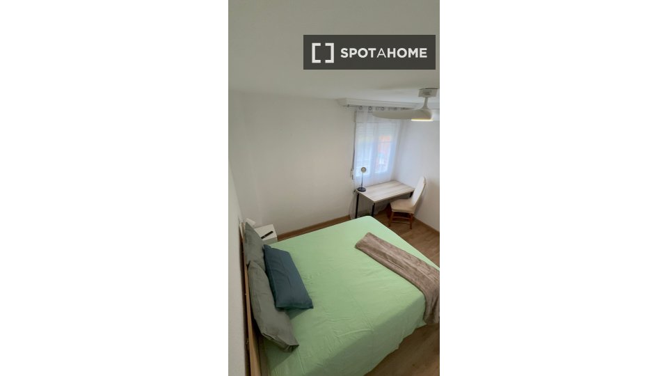 Double room Madrid, 4 beds — photo 5