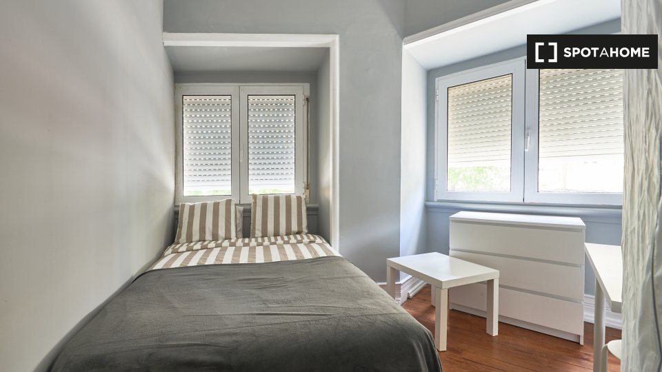 Double room Lisbon, 8 beds — photo 2