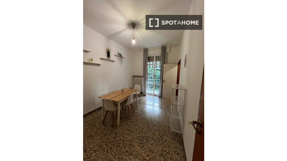 Double room Bologna, 3 beds, 130m² — photo 15