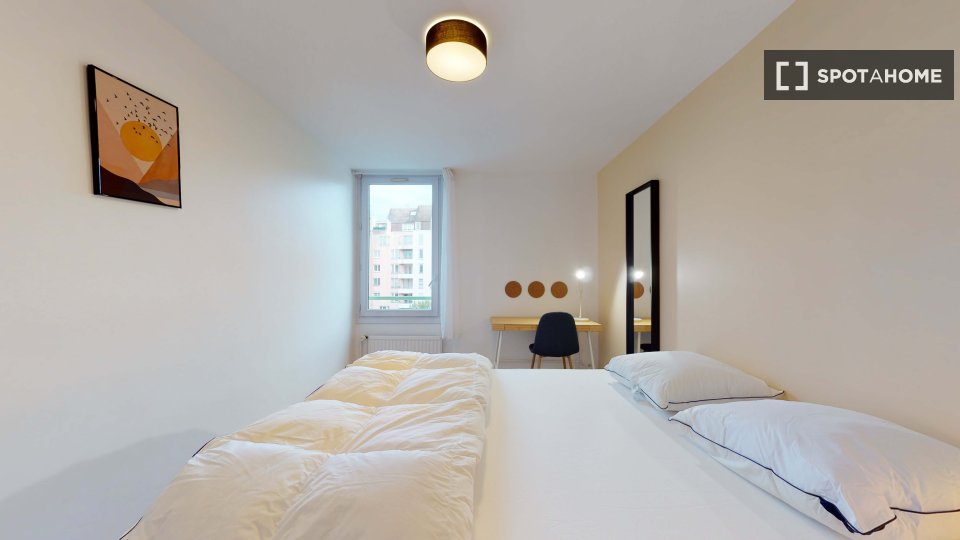 Double room Paris, 15 beds — photo 15