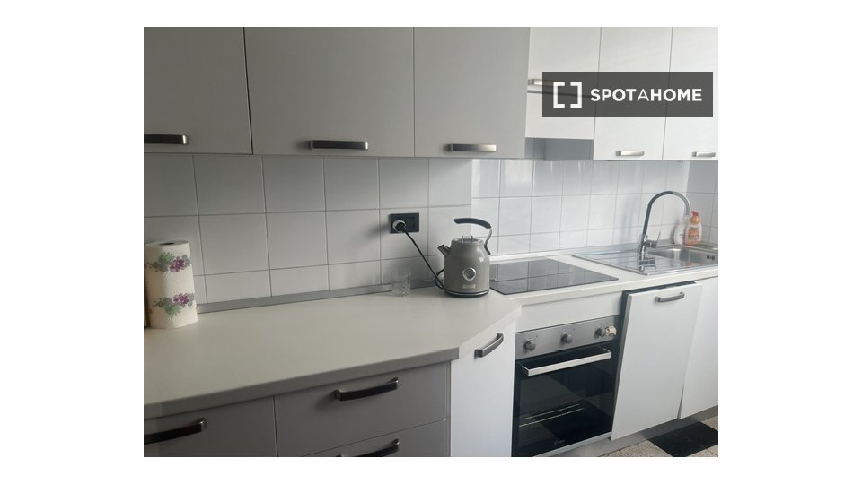 Appartamento Milano, 1 camera, 70m² — foto 2