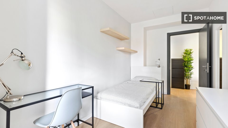 Double room Milan, 8 beds, 176m² — photo 5