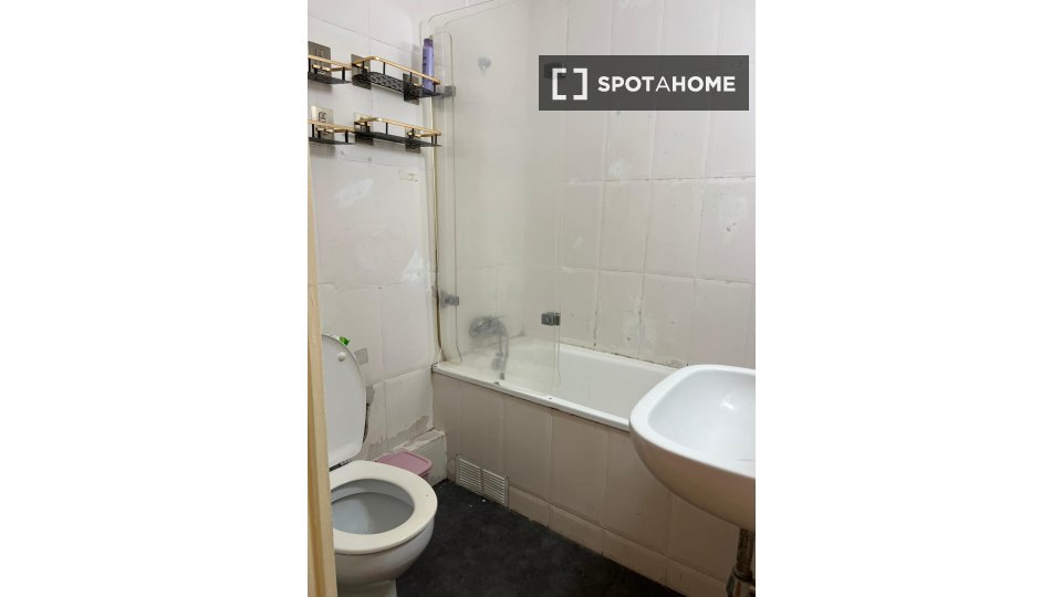 Double room Barcelona, 3 beds, 150m² — photo 46