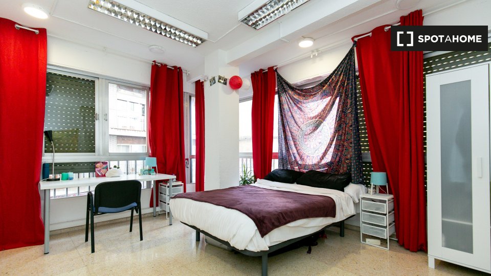 Double room Granada, 6 beds — photo 1