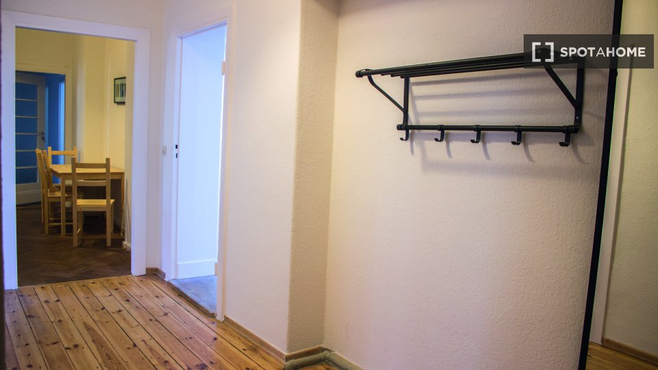 Double room Berlin, 6 beds, 149m² — photo 15