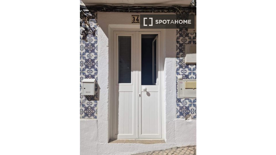 Apartment mono Lisbon, 40m² — photo 9