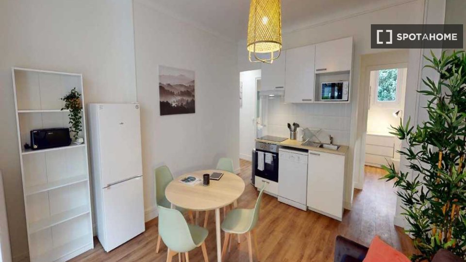 Double room Paris, 4 beds, 70m² — photo 11