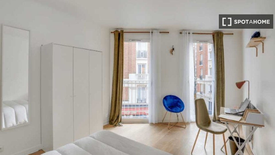 Double room Paris, 2 beds, 50m² — photo 2
