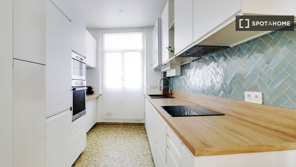 Apartment Paris, 2 beds, 132m² — photo 16